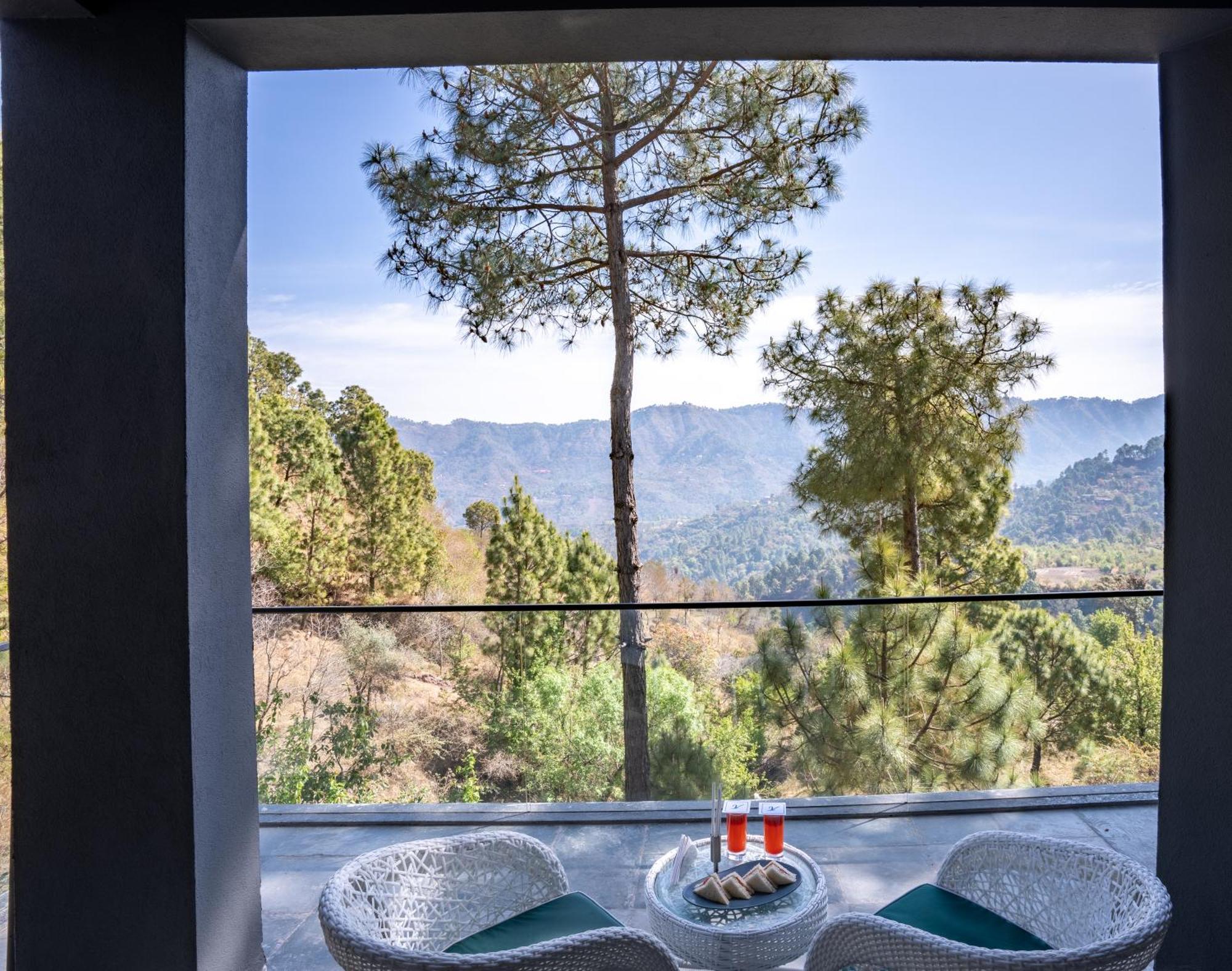 Velmore Kasauli Operated By Royal Orchid Hotel Ltd. Exterior foto