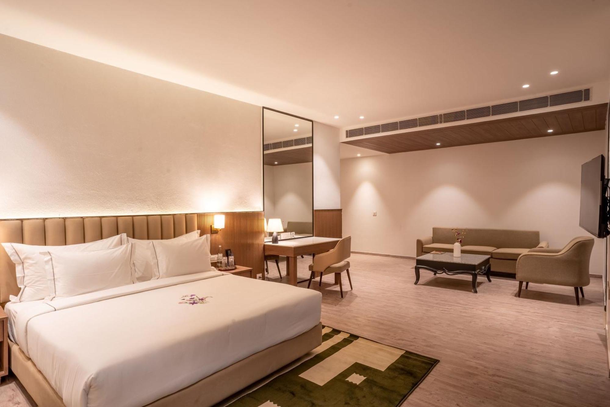 Velmore Kasauli Operated By Royal Orchid Hotel Ltd. Exterior foto